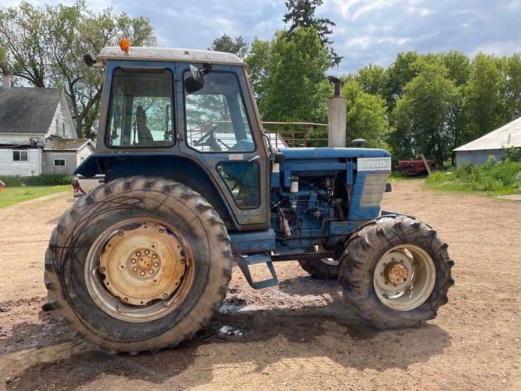 ford-7710-image-6