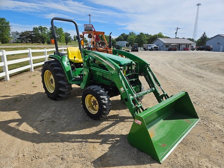 john-deere-4600-image-41