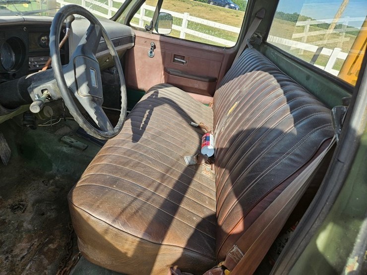 1986-chevrolet-30-image-34
