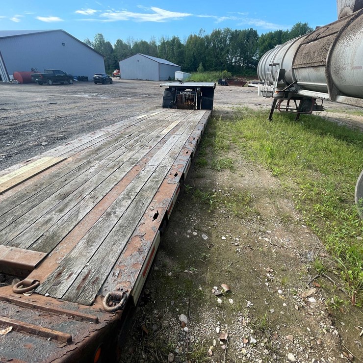 #426 • 1999 Landoll Semi-Trailer (Has WI Title) (Denmark, WI)