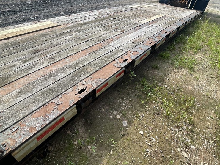 #426-•-1999-landoll-semi-trailer-(has-wi-title)-(denmark,-wi)-image-31