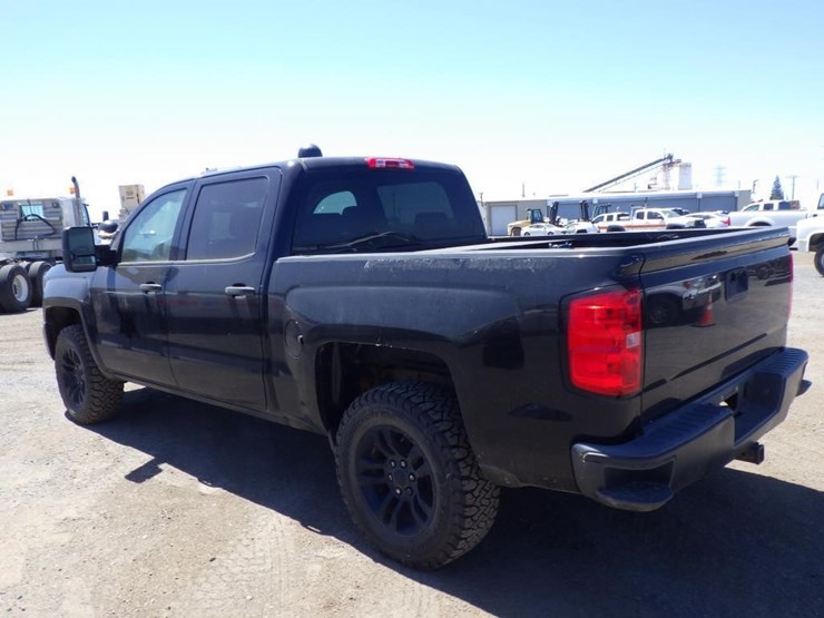 2017-chevrolet-1500-image-5