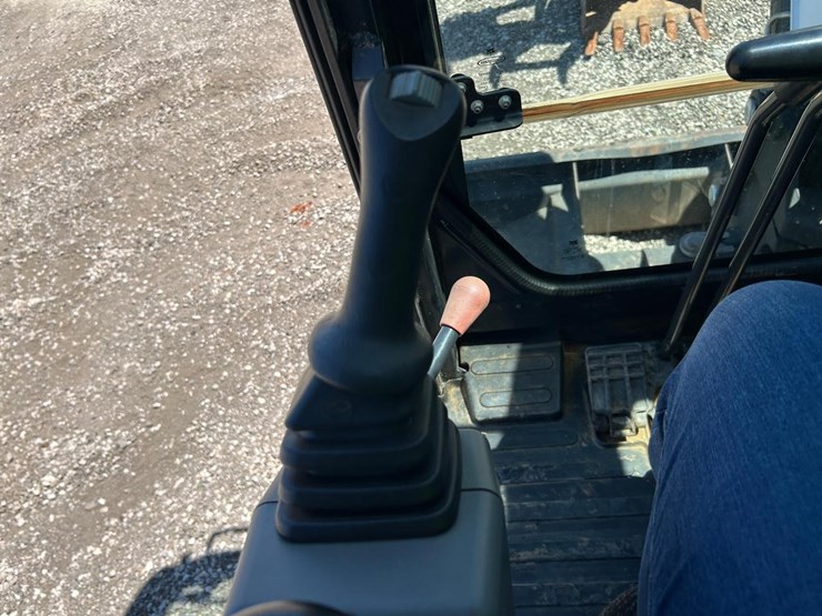 2020-bobcat-e55-image-25