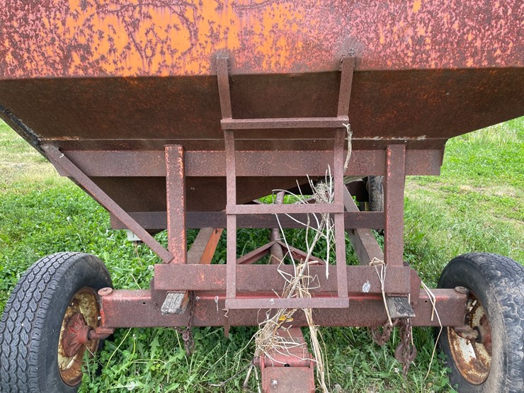 #224-•-gravity-box-on-running-gear-(ringle,-wi)-image-8