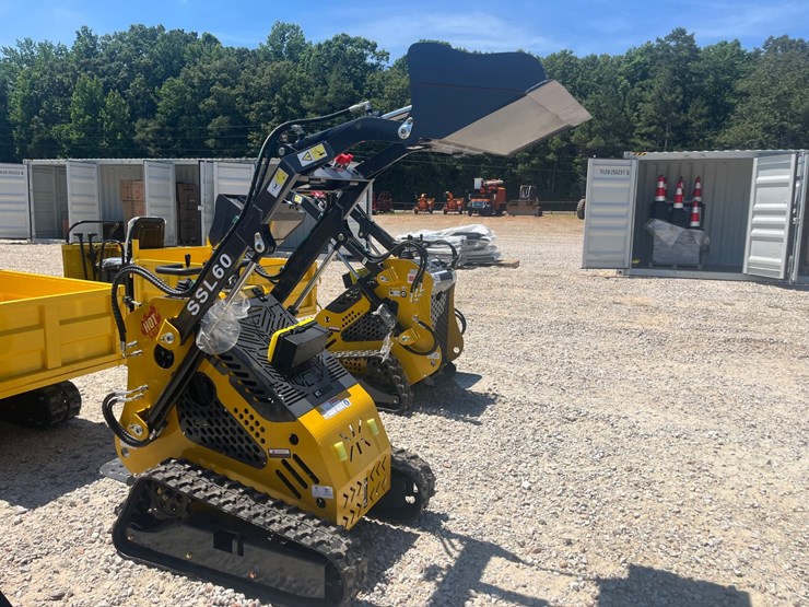 #106-•-skid-steer-loader-ssl60-image-10