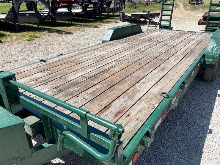 #452-•-2018-load-trail-20'-tandem-axle-trailer-20'-flatbed-trailer-(has-mn-title)-(helenville,wi)-image-16