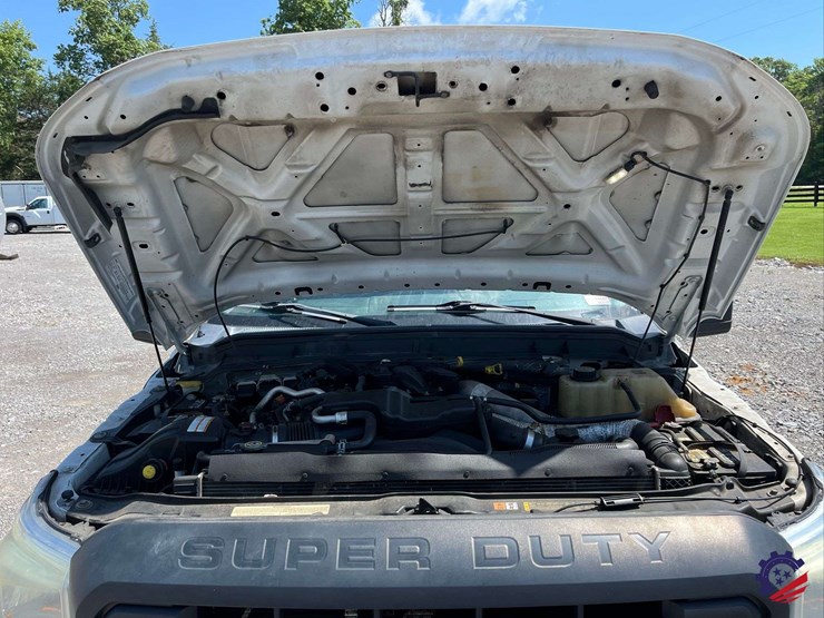 2016-ford-f550-image-35