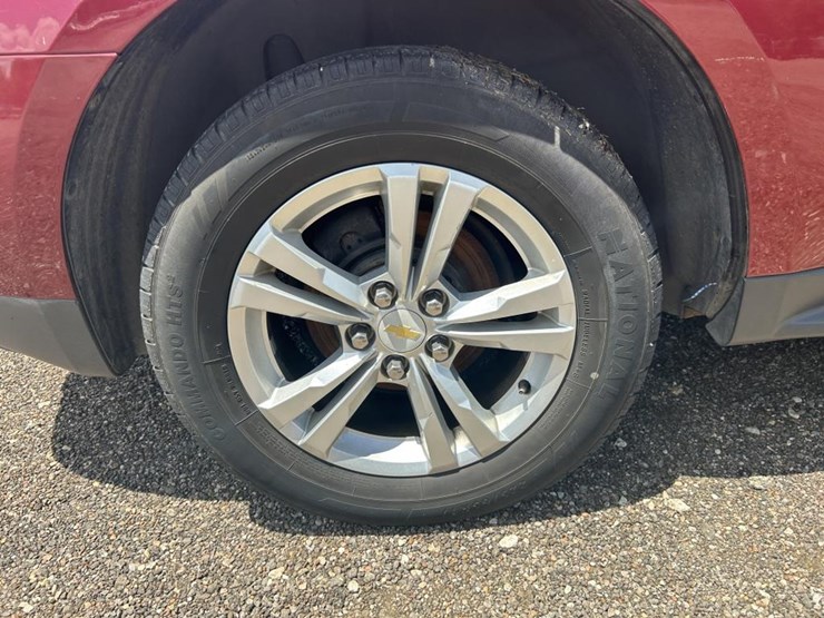 2012-chevrolet-equinox-lt-image-5