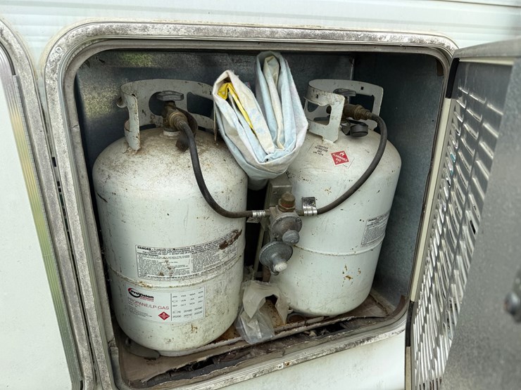 #514-•-1996-skamper-5th-wheel-camper-(has-wi-title)-(stanley,-wi)-image-46