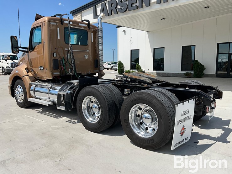 2022-kenworth-t680-image-7