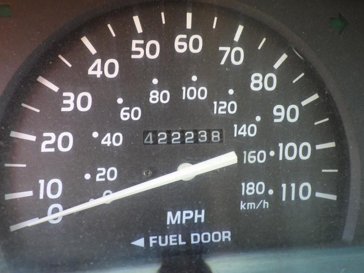 2004-toyota-tacoma-image-12