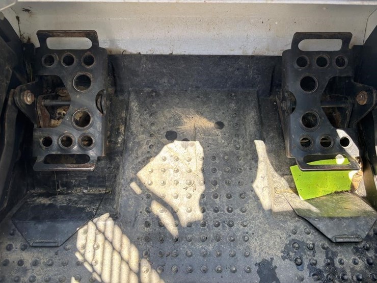 2019-bobcat-t595-image-29