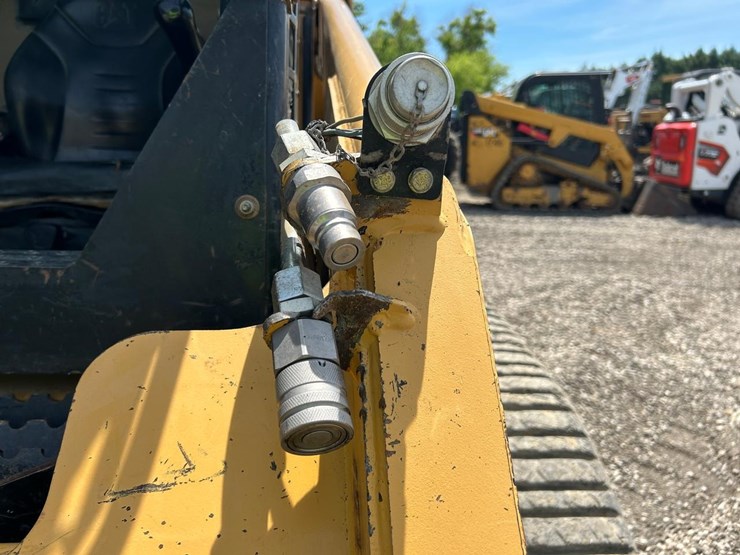 caterpillar-277-image-11