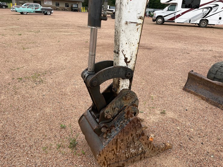 2020-bobcat-e32i-image-18