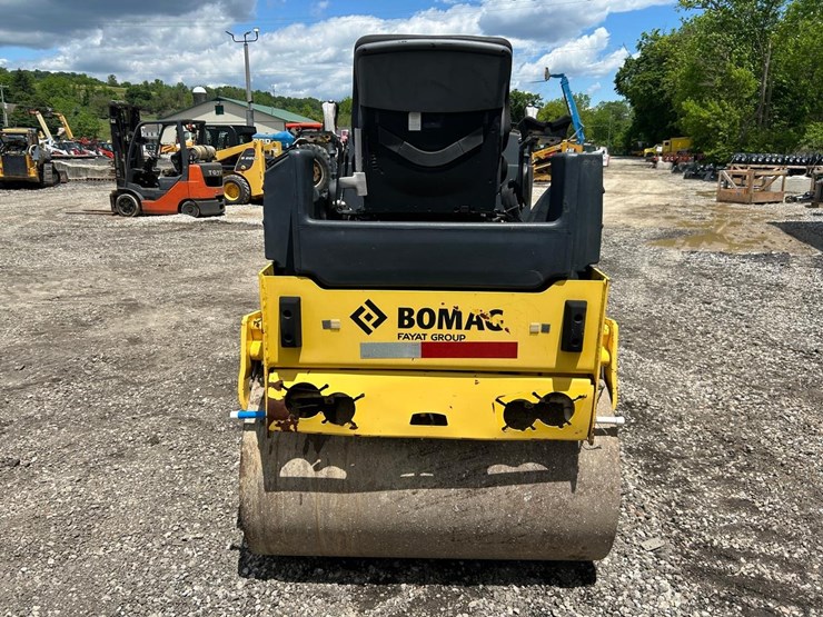 2018-bomag-bw120-image-3