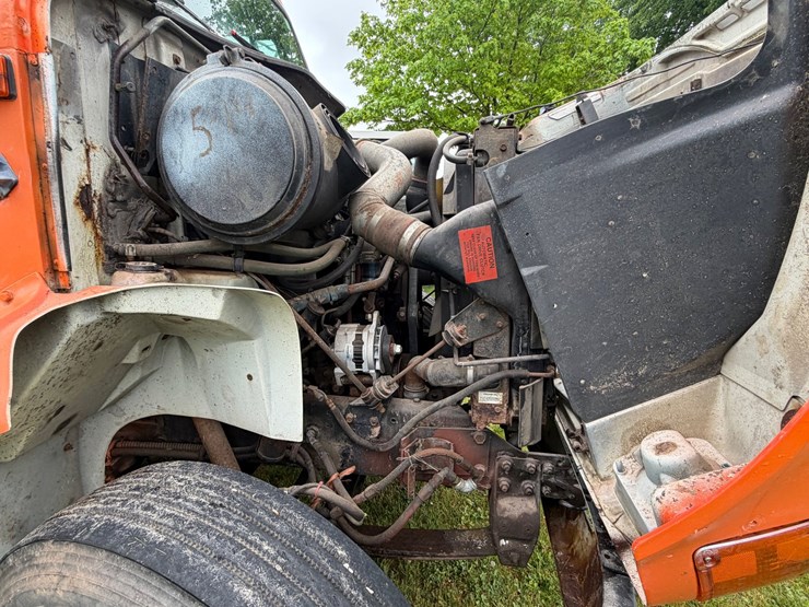 1999-case-ih-8100-image-20