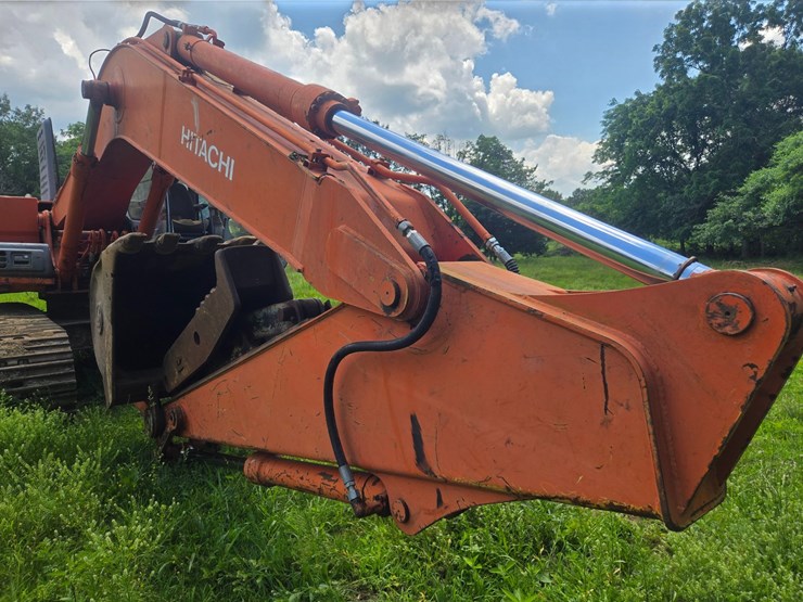 hitachi-ex160-lc-image-110