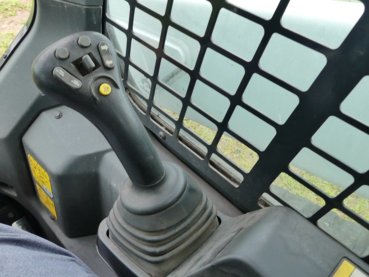 2021-bobcat-t76-image-14