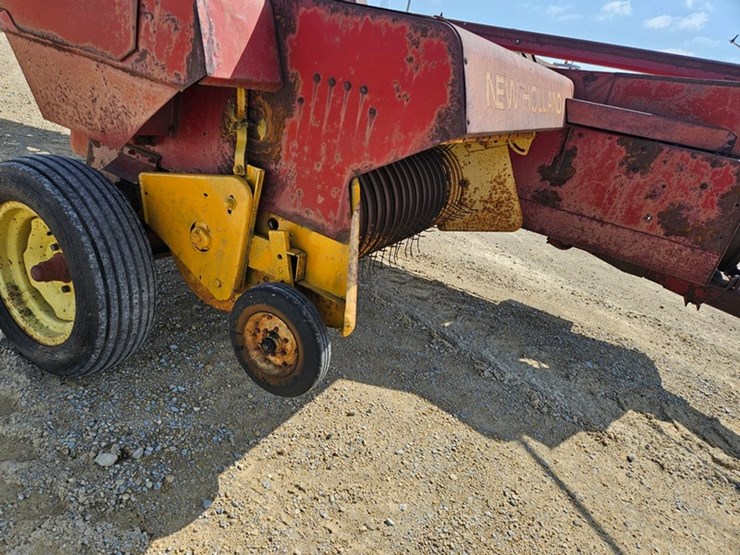 new-holland-273-image-13