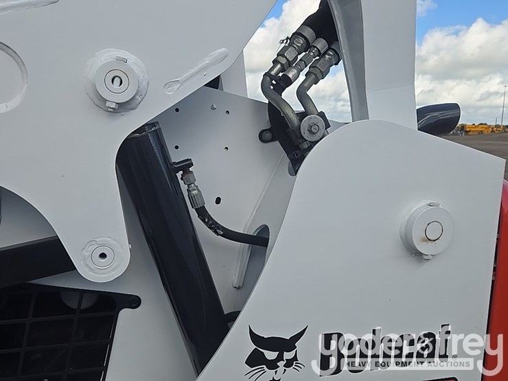 2018-bobcat-s590-image-22