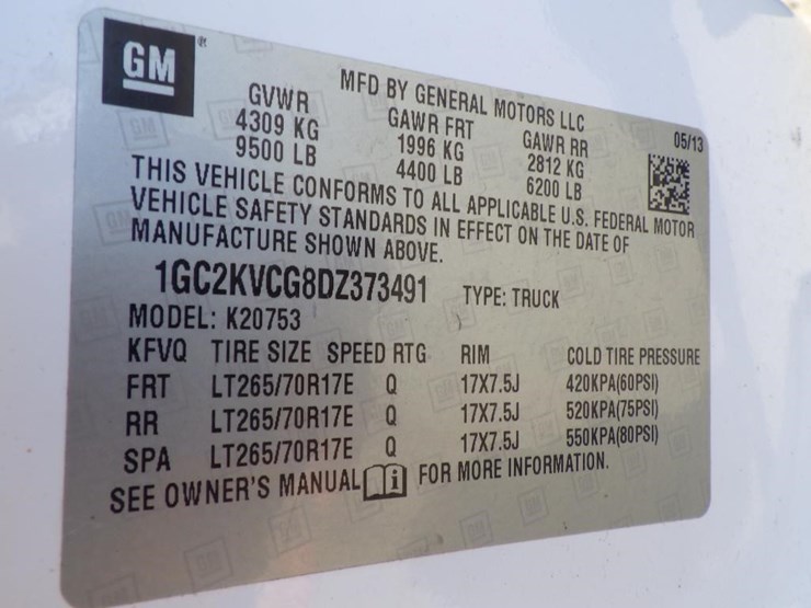 2013-chevrolet-2500hd-image-15
