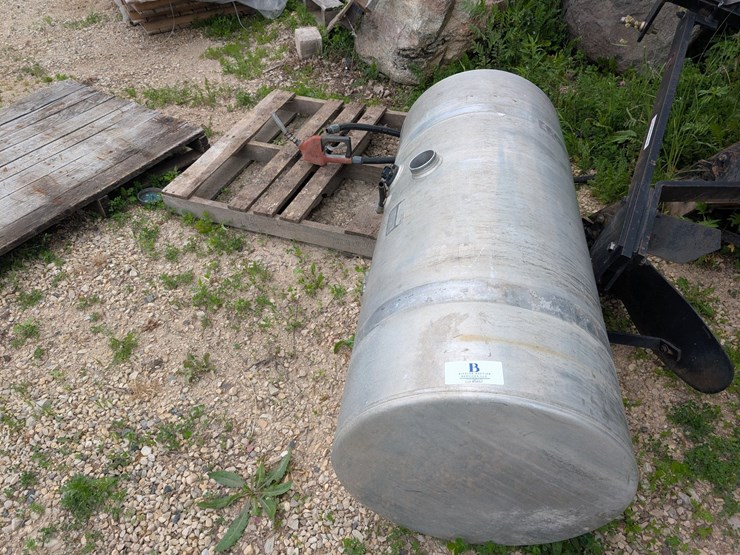 #5457-•-aluminum-fuel-tank-image-1