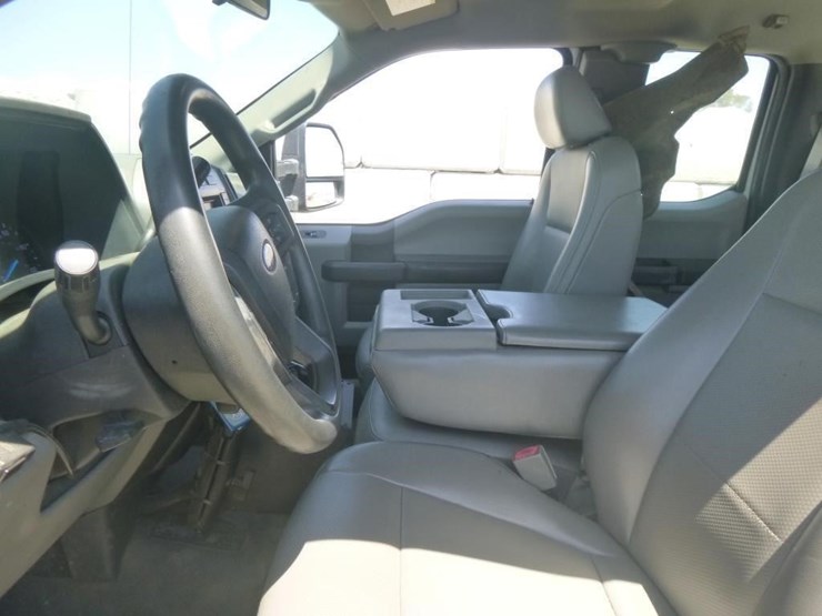 2017-ford-f350-image-9