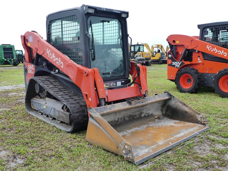 2021-kubota-svl65-2-image-2
