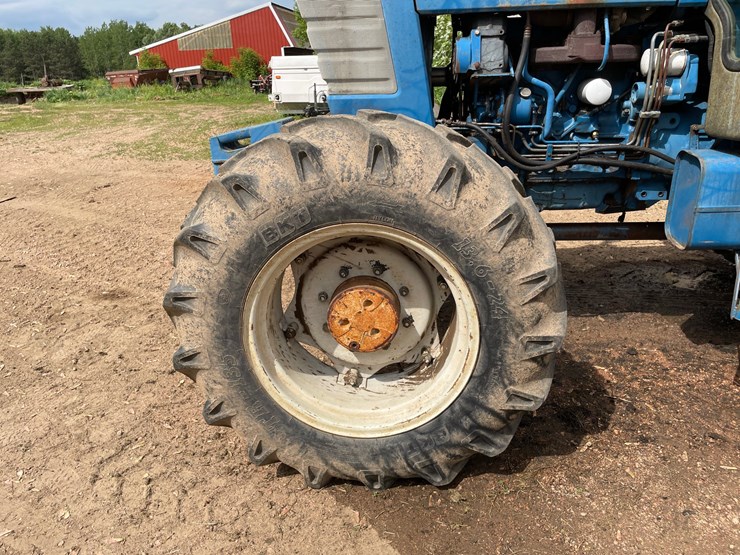 ford-7710-image-36