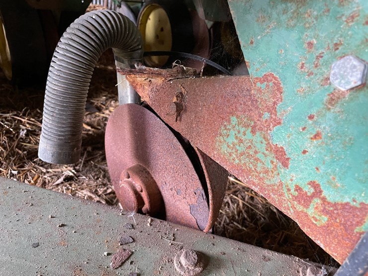 john-deere-7000-image-30