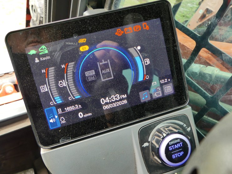 2023-kubota-svl75-3-image-18