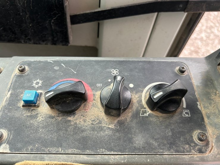takeuchi-tb1140-image-28