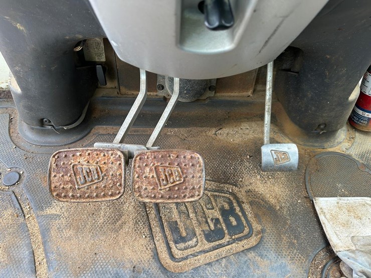 jcb-3cx14-image-24