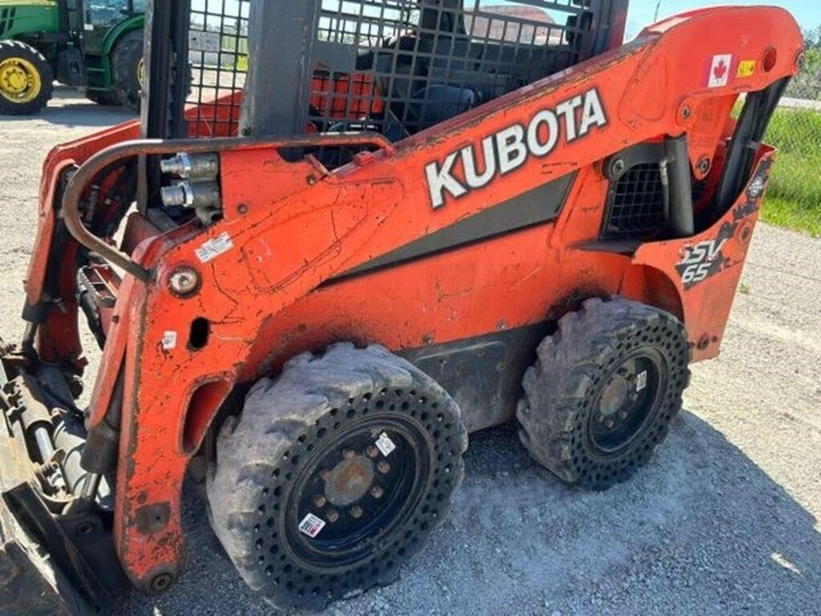 2018-kubota-ssv65-image-47