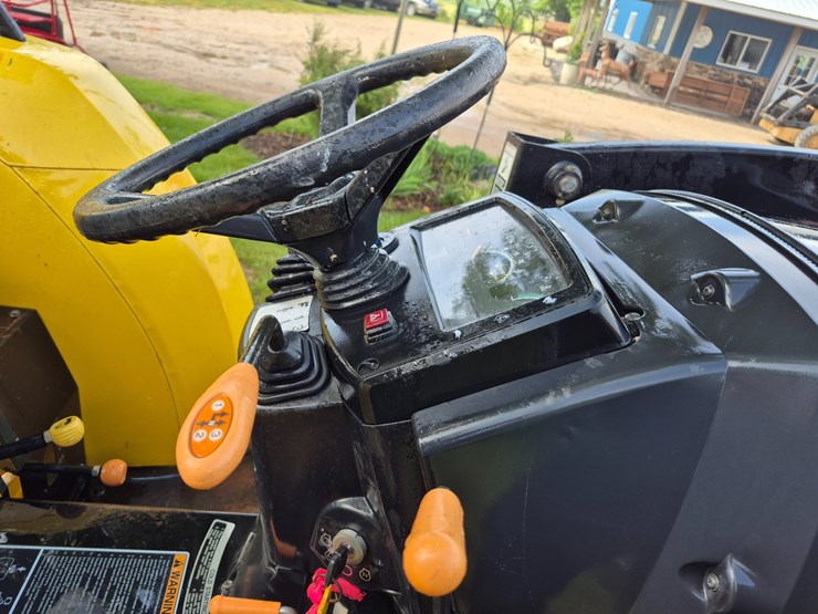 cub-cadet-yanmar-ex450-image-13