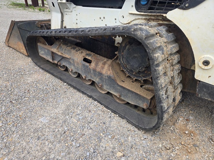 2020-bobcat-t770-image-47