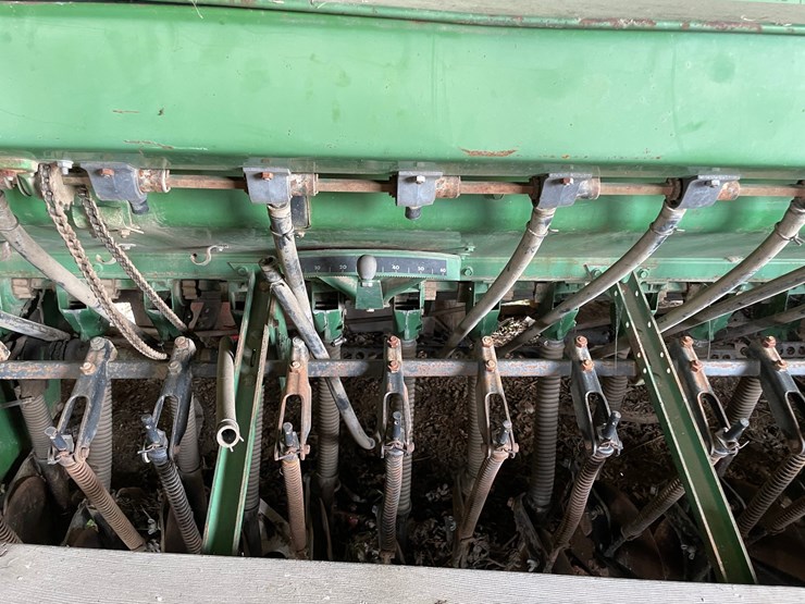john-deere-8300-image-15
