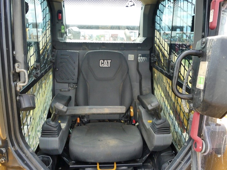 2024-caterpillar-255-image-12