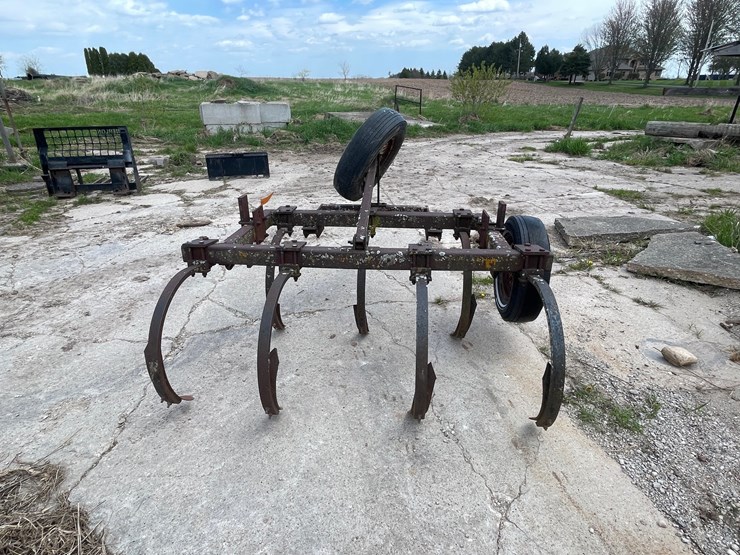 #208-•-brillion-cultivator-(kaukauna,-wi)-image-2