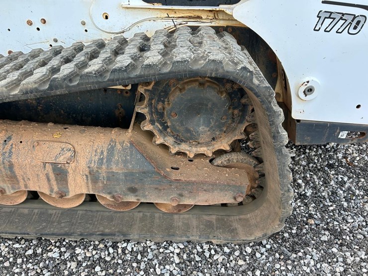 2018-bobcat-t770-image-18