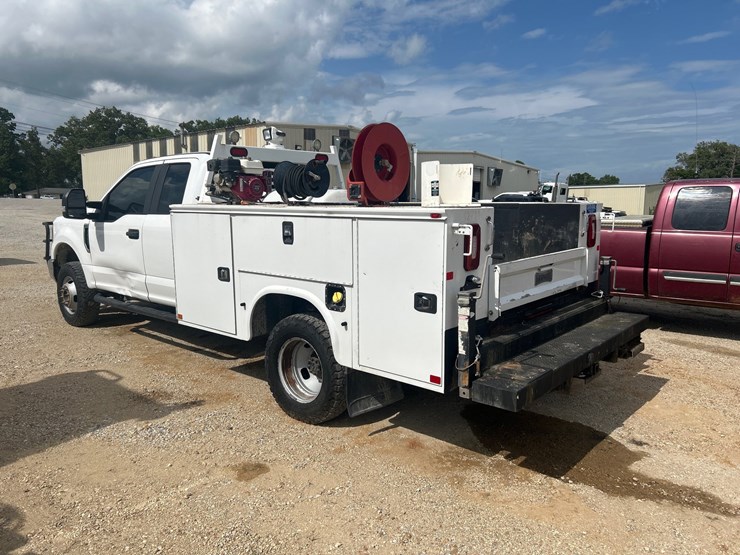 2019-ford-f350-image-2