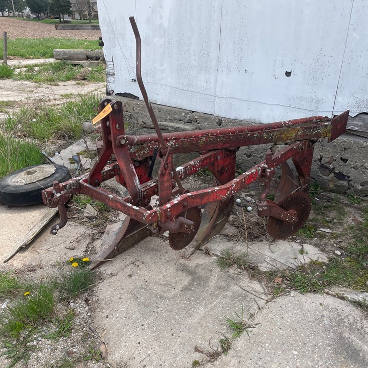 MASSEY-FERGUSON 3