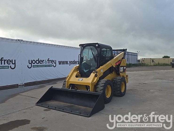 2018-caterpillar-262d-image-1