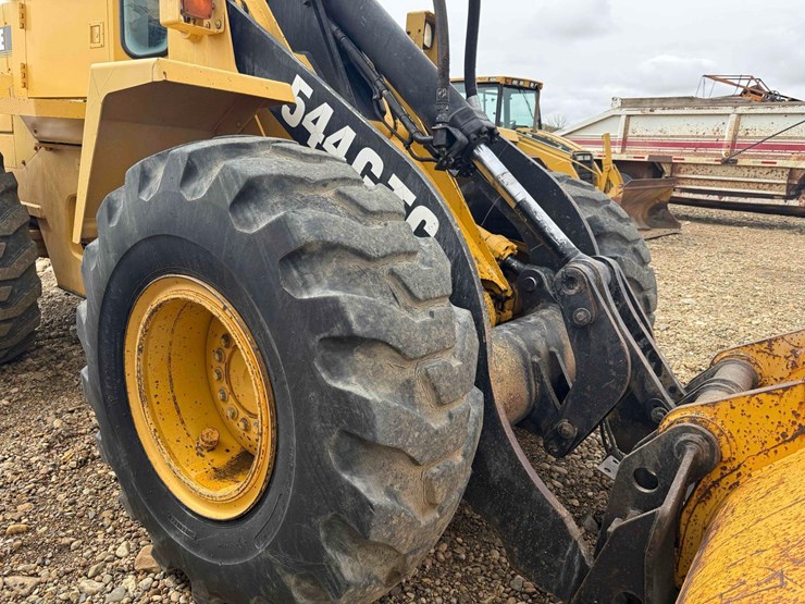 john-deere-544-image-6