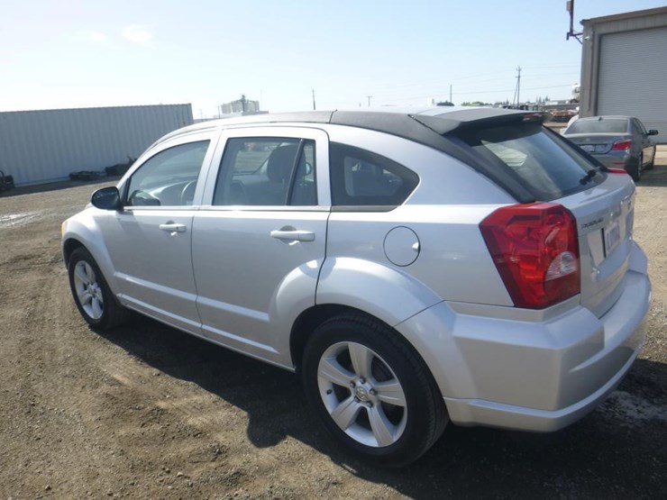 2010-dodge-caliber-image-4