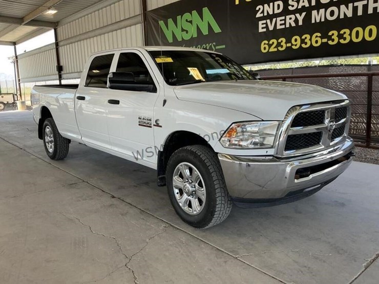 2014-dodge-2500-image-2