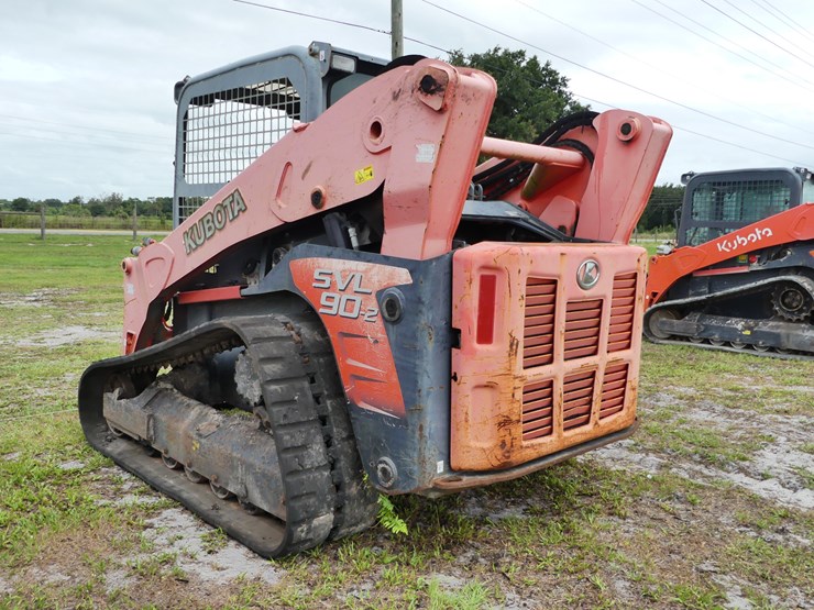 kubota-svl90-2-image-8