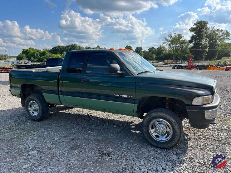 1999-dodge-ram-2500-image-4