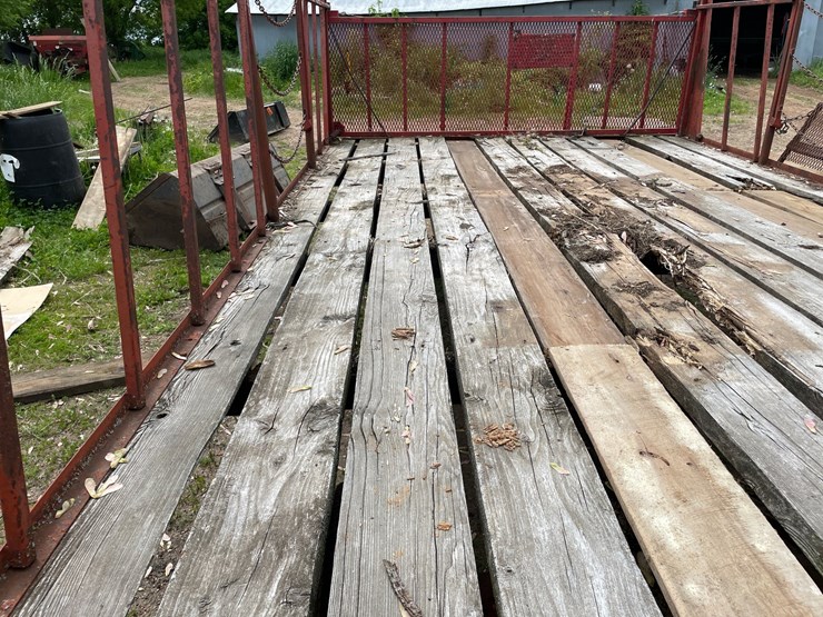 #228-•-h+s-hay-wagon-(ringle,-wi)-image-5