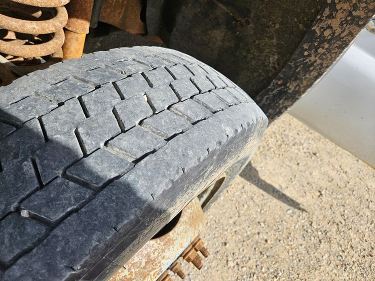 2012-ford-f550-image-35